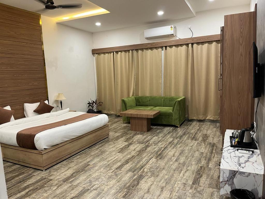 Hotel Eco Park Rewa 外观 照片