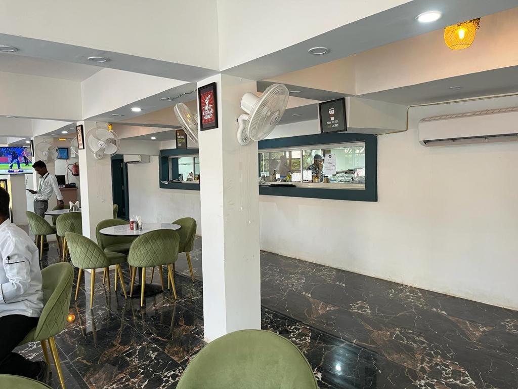 Hotel Eco Park Rewa 外观 照片
