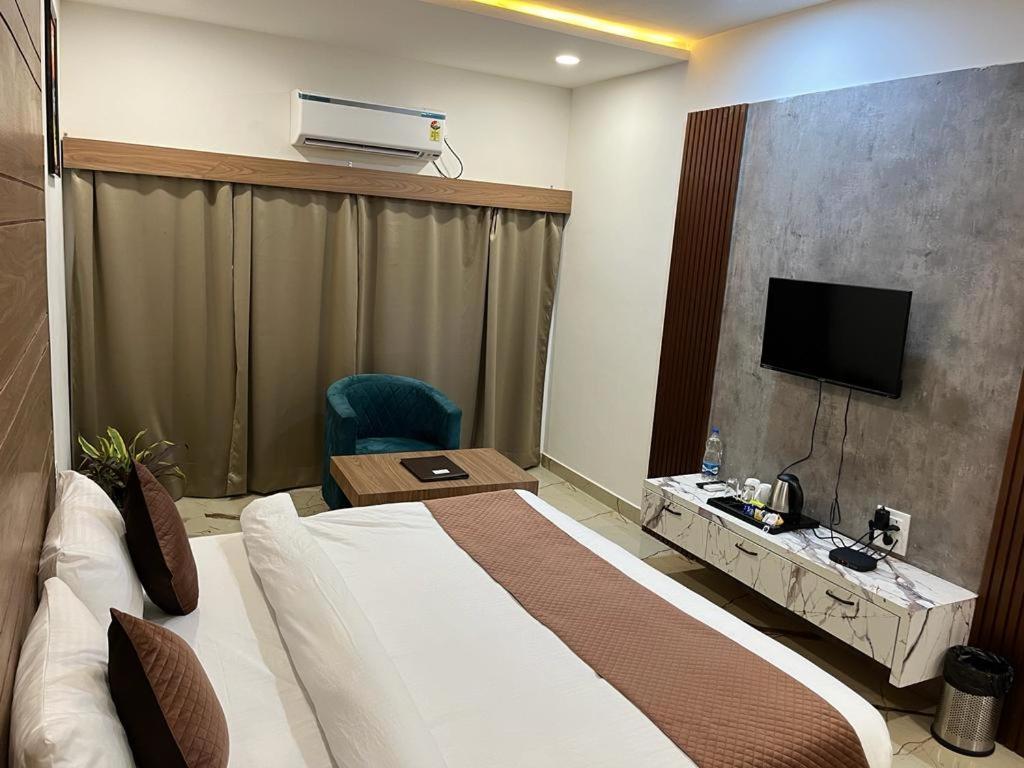 Hotel Eco Park Rewa 外观 照片