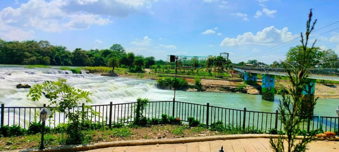 Hotel Eco Park Rewa 外观 照片